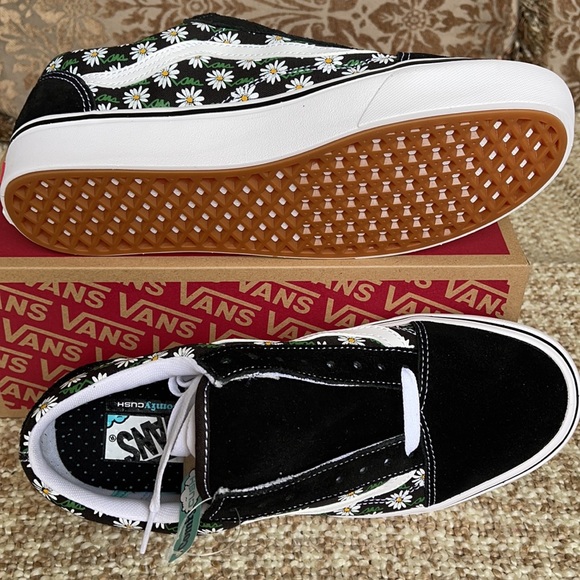 Vans Comfycush Old Skool Scribble Flower DaisyblkW - Picture 8 of 16